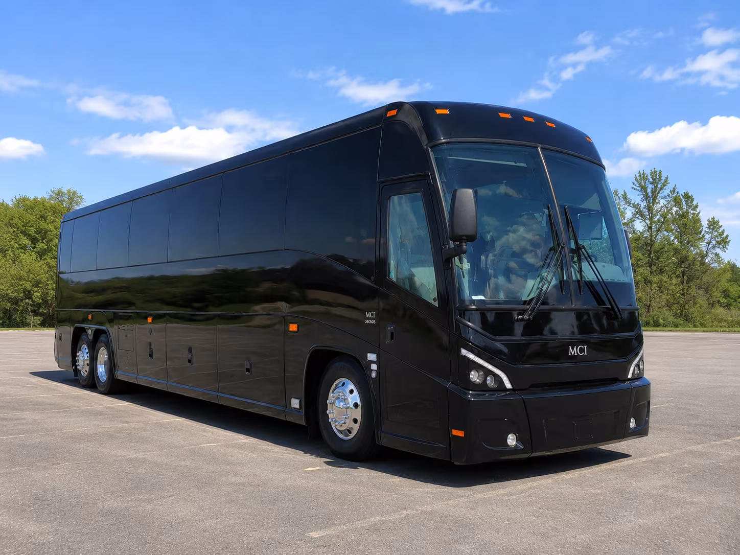 compare buses for golf outings and corporate retreats near naples